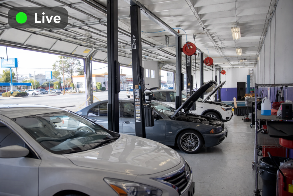 Live service bay video stream